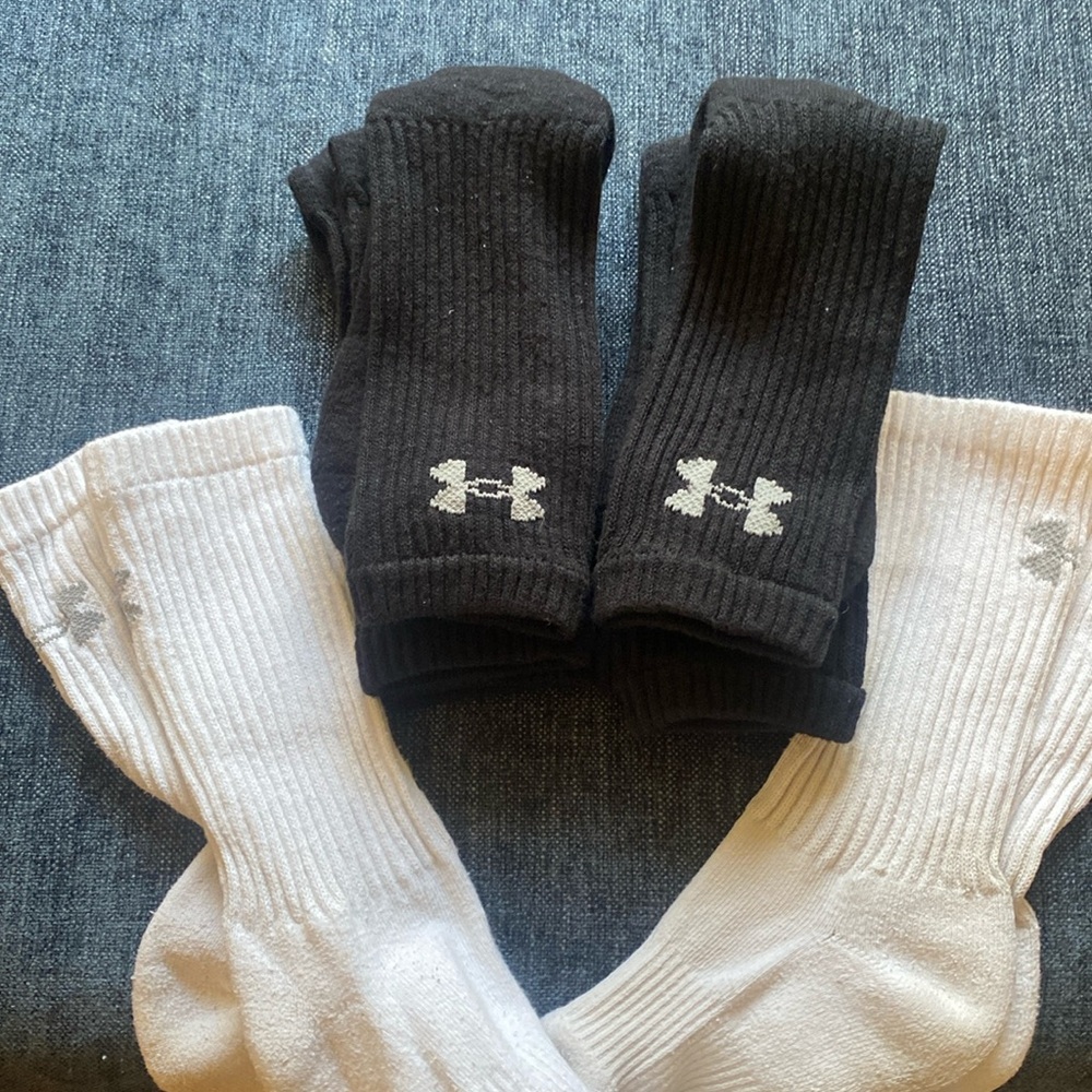 5 pair under armour crew socks New